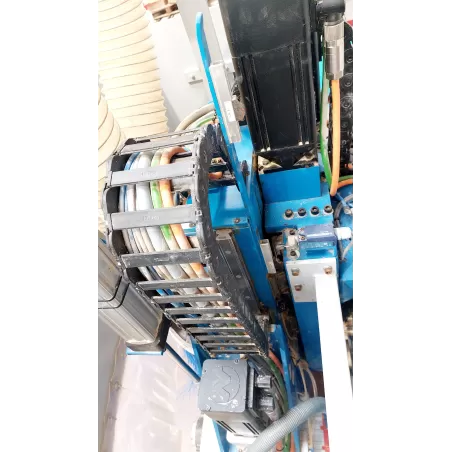 CENTRE DE PERCAGE & FRAISAGE ? AXES - POUWELSDEF 1000