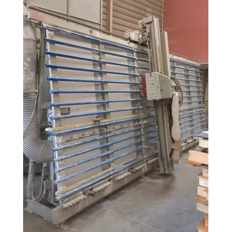 MODELE SCIE VERTICALE À PANNEAUX -