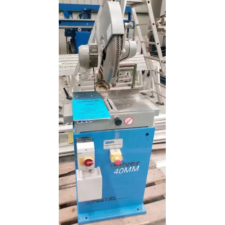 SCIE A ONGLET AVEC TABLES - PERTICI