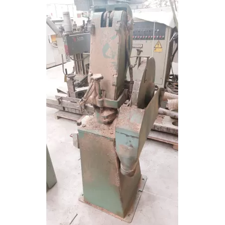 MODELE SCIE TRONÇONNEUSE -