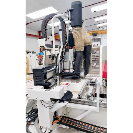 CENTRE DE FRAISAGE & PERCAGE 3 AXES - SCM TECH Z2-27