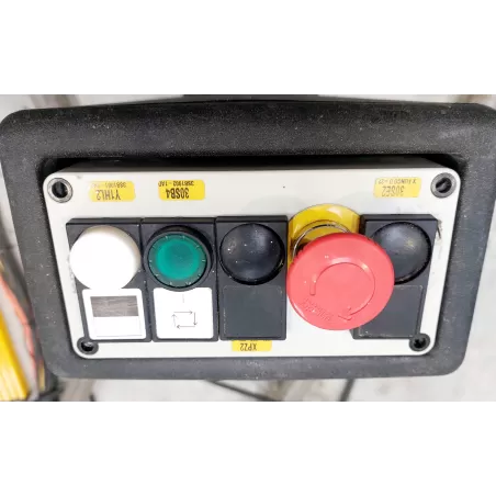 CENTRE DE FRAISAGE & PERCAGE 3 AXES - SCM TECH Z2-27