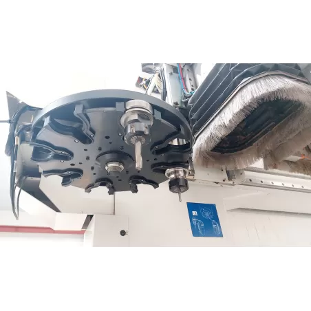 CENTRE DE FRAISAGE & PERCAGE 3 AXES - SCM TECH Z2-27