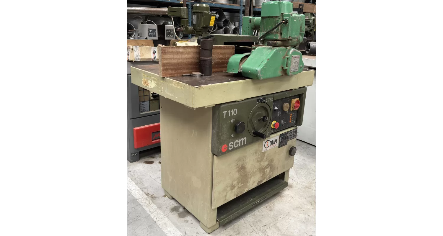 TOUPIE SCM T 110A AVEC ENTRAINEUR ? -