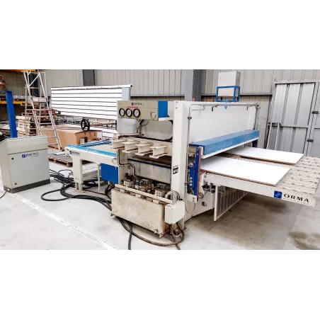 MODELE PRESSE À PLAQUER À -