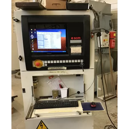 CN CENTRE DE FRAISAGE & PERCAGE 3 AXES - SCM TECH Z 2 27