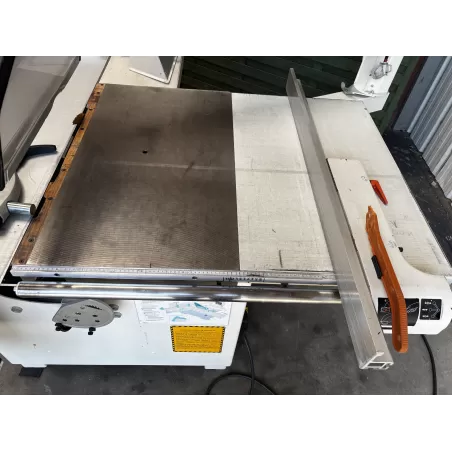 SCIE À FORMAT SCM SI300S AVEC INCISEUR