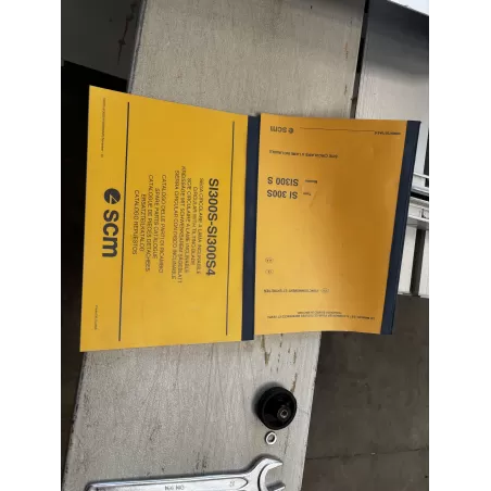 SCIE À FORMAT SCM SI300S AVEC INCISEUR