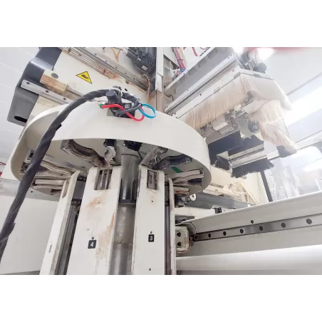 CN CENTRE DE FRAISAGE & PERCAGE 3 AXES - SCM TECH Z 2 27