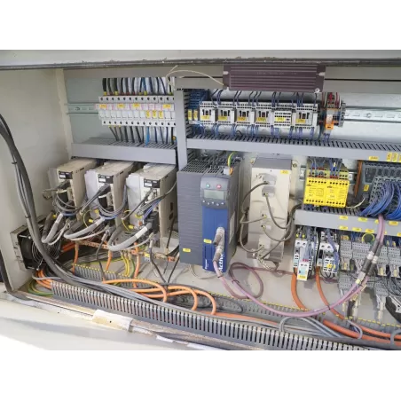 CN CENTRE DE FRAISAGE & PERCAGE 5 AXES - TECH Z5