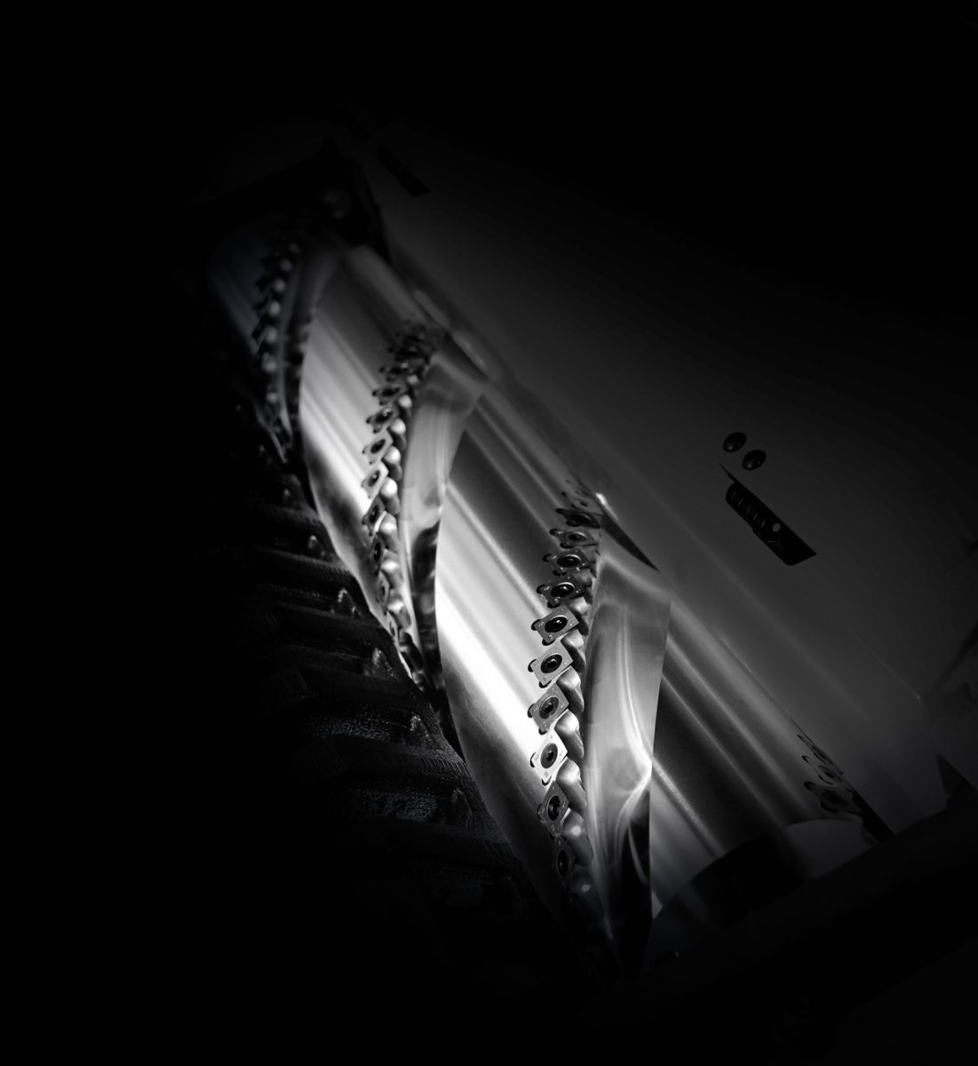 Finition exceptionnelle avec l’arbre de dégauchissage ʺXylentʺ à 3 couteaux disposés en spirale.​